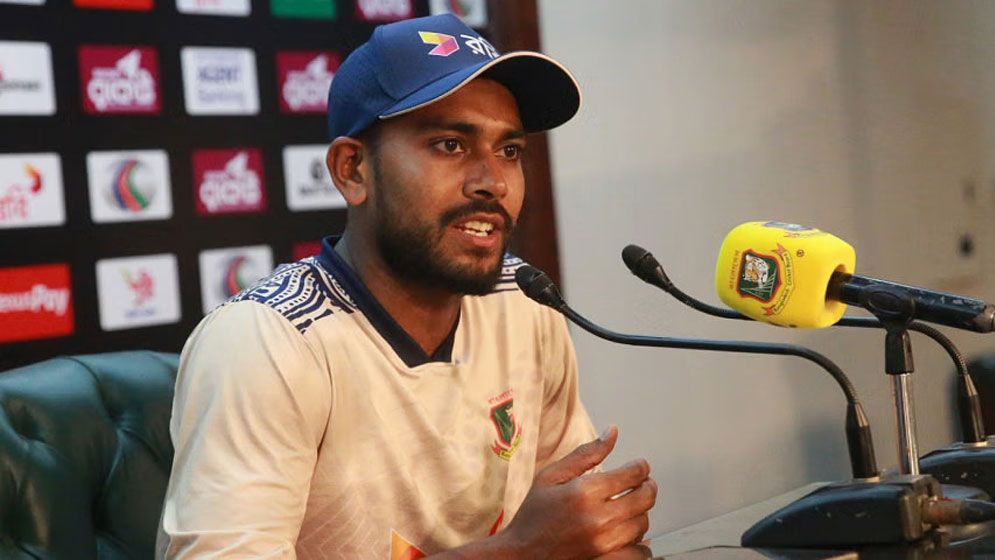 ‘সবার উচিত সাকিবের পাশে থাকা’