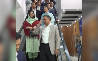 ১৭ বছর পর দেশের মাটিতে পা রাখলেন তারেক রহমান