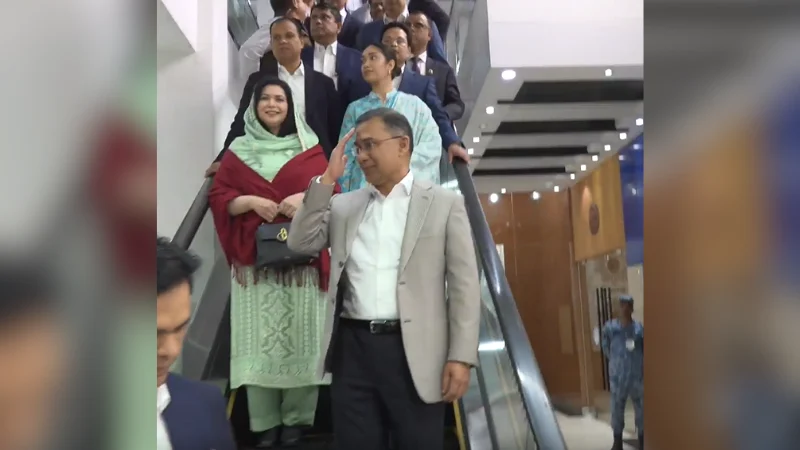 ১৭ বছর পর দেশের মাটিতে পা রাখলেন তারেক রহমান