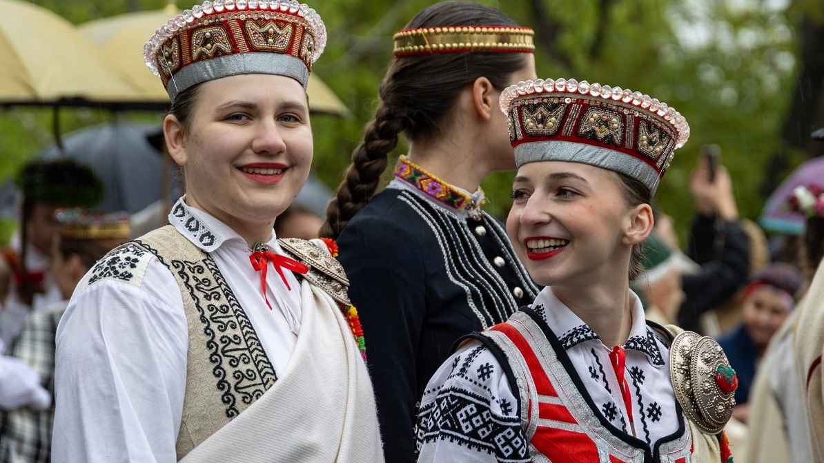 ইউরোপের এই দেশে ‘অস্থায়ী স্বামী’ ভাড়া করছেন নারীরা!