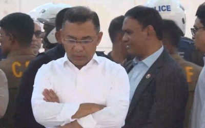 বাবার কবরের পাশে একান্তে দাঁড়ালেন তারেক রহমান