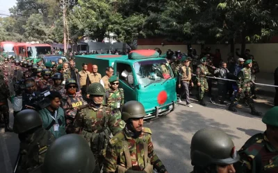 খালেদা জিয়ার মরদেহ মানিক মিয়া অ্যাভিনিউয়ের দিকে নেওয়া হচ্ছে